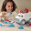 Ambulanta-si-trusa-medicala-Green-Toys-1 Ambulanță și trusă medicală l Ambulance and Doctor's Kit