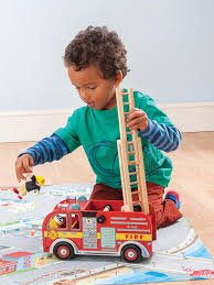 Autospeciala-de-pompieri-Le-Toy-Van Autospecială de pompieri