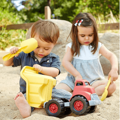 Basculanta-Rosu-Green-Toys-1 Basculantă - roșie | Dump Truck – Red