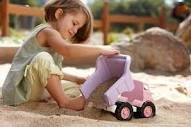Basculanta-roz-Green-Toys-1 Basculantă roz | Pink Dump Truck