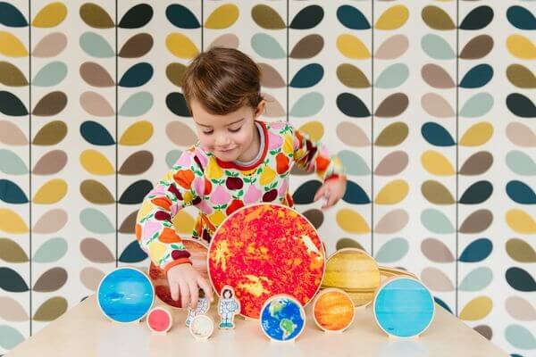 Calatorind-in-spatiu-The-Freckled-Frog-1 Călătorind în spațiu l Travelling in Space