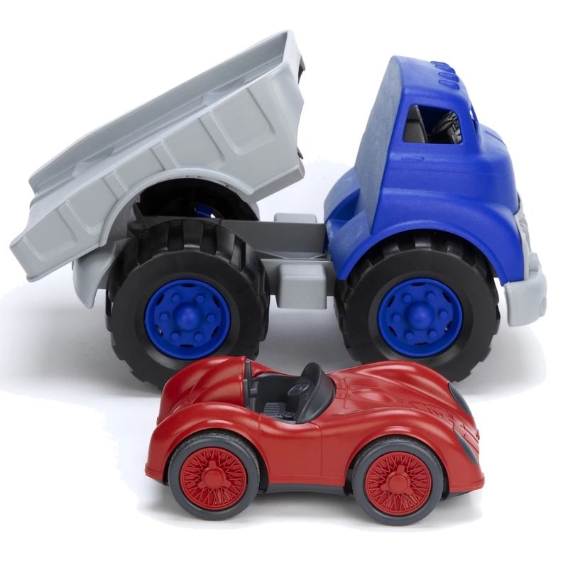 Camion-cu-platforma-si-masina-de-curse-Green-Toys-1 Camion cu platformă și mașină de curse | Flat-Bed Truck & Race Car