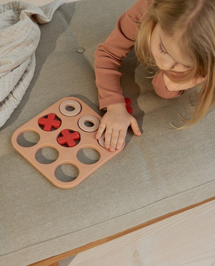 X și 0 l Tic Tac Toe