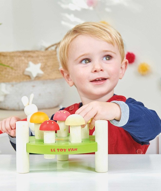 Jocul-Ciocanului-de-Ciuperci-Le-Toy-Van-2 Jocul Ciocanului de Ciuperci | Mushroom Hammer Game