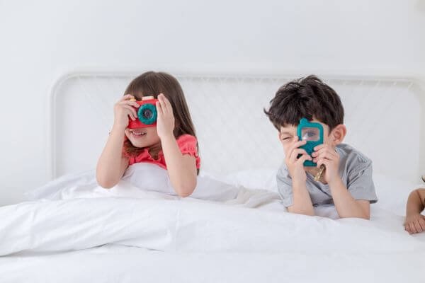 Primul-meu-telefon-si-camera-foto-PlanToys-2 Primul meu telefon și cameră foto | My First Phone and Camera