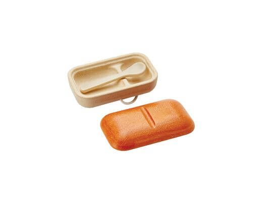 Set-de-hranire-pentru-papusi-PlanToys-1 Set de hrănire pentru păpuși l Doll Feeding Set