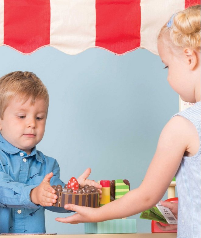 Tort-de-ciocolata-Le-Toy-Van Tort de ciocolată